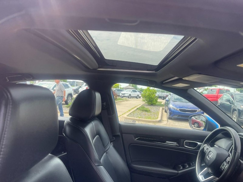 Honda CIVIC SPOR Vehicle Image 10