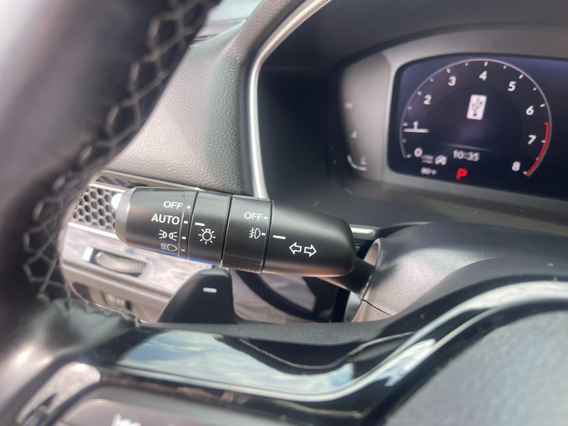 Honda CIVIC SPOR Vehicle Image 28