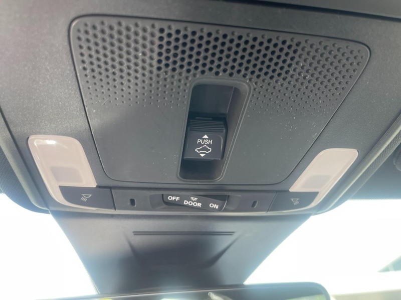 Honda CIVIC SPOR Vehicle Image 35