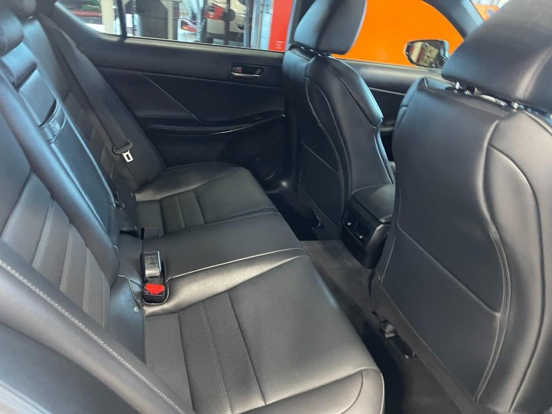Lexus IS Vehicle Image 15
