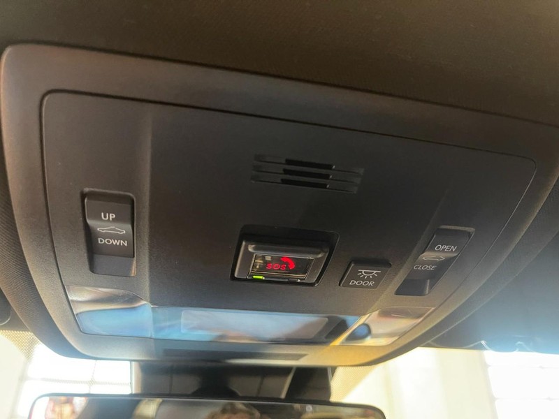 Lexus IS Vehicle Image 37