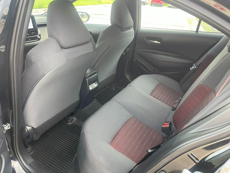 Toyota Corolla Vehicle Image 16