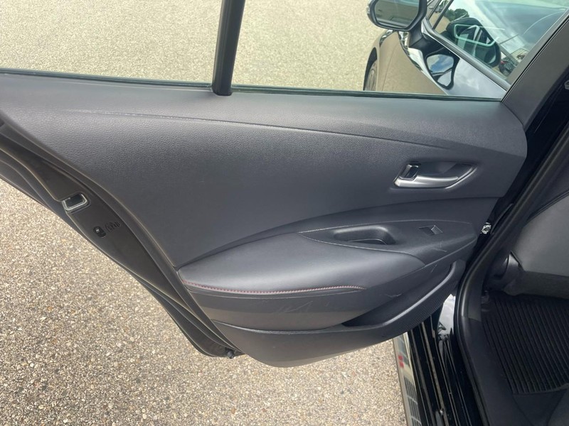 Toyota Corolla Vehicle Image 17