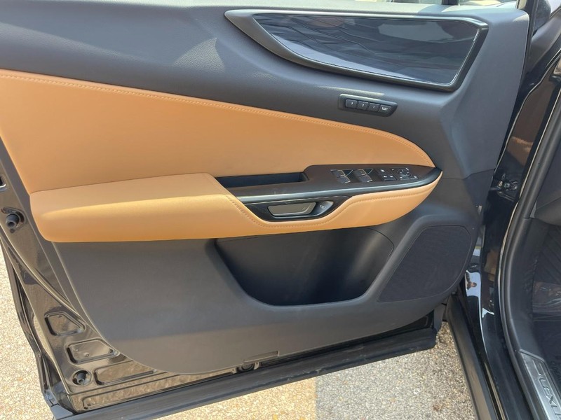 Lexus NX Vehicle Image 23