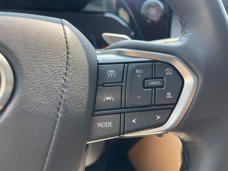 Lexus NX Vehicle Image 30