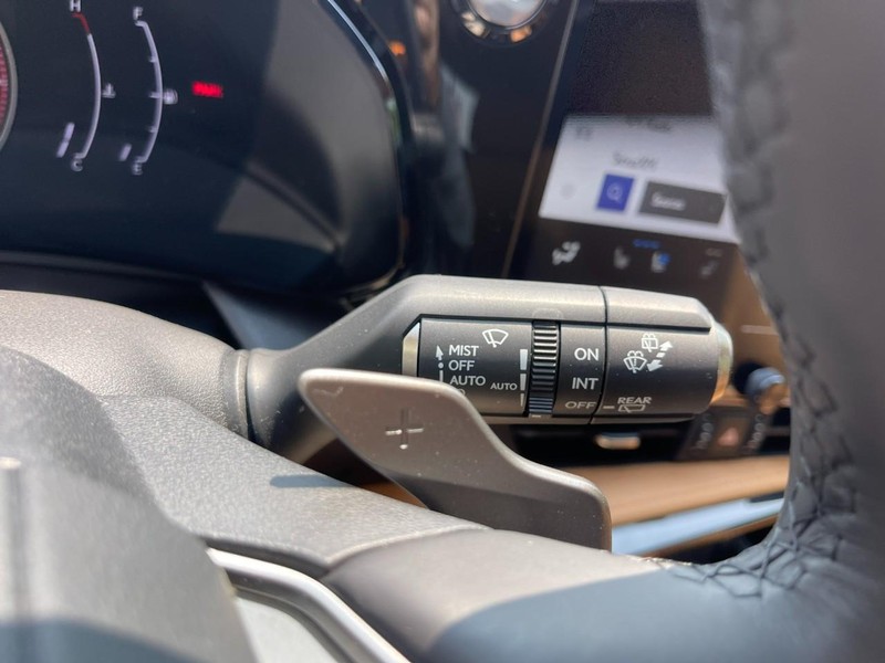 Lexus NX Vehicle Image 32