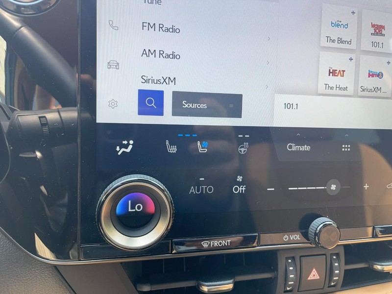 Lexus NX Vehicle Image 36