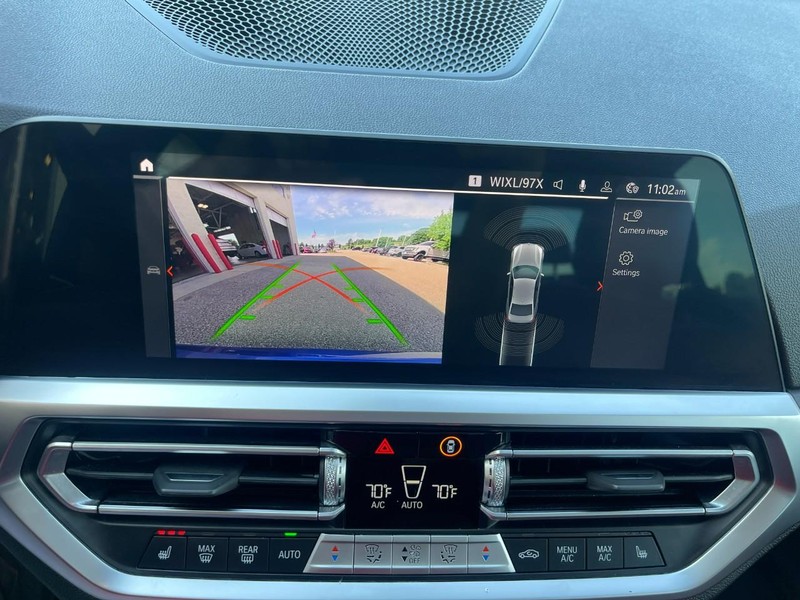 BMW 3 Series Vehicle Image 32