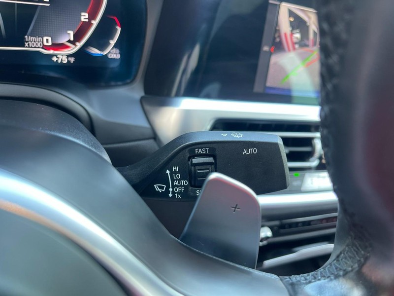 BMW 3 Series Vehicle Image 36