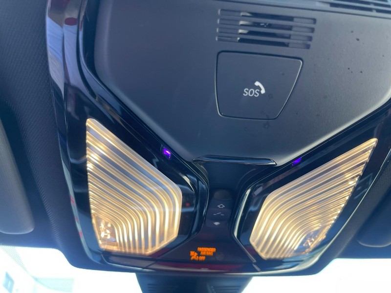 BMW 3 Series Vehicle Image 38