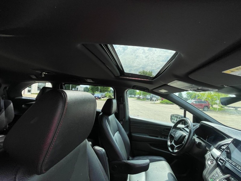 Honda Odyssey Vehicle Image 16