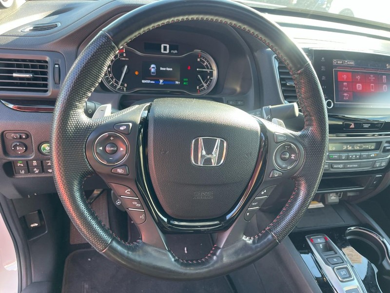 Honda Ridgeline Vehicle Image 21