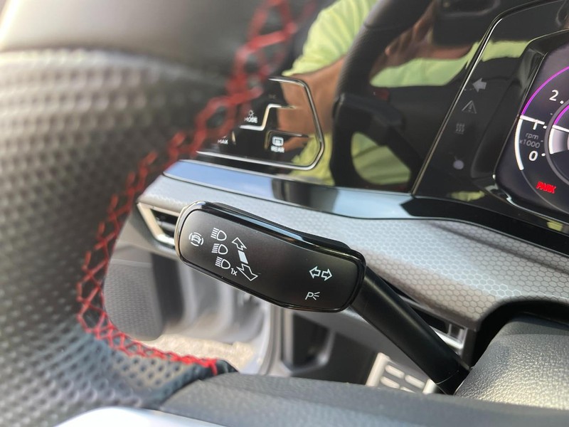Volkswagen Golf GTI Vehicle Image 31