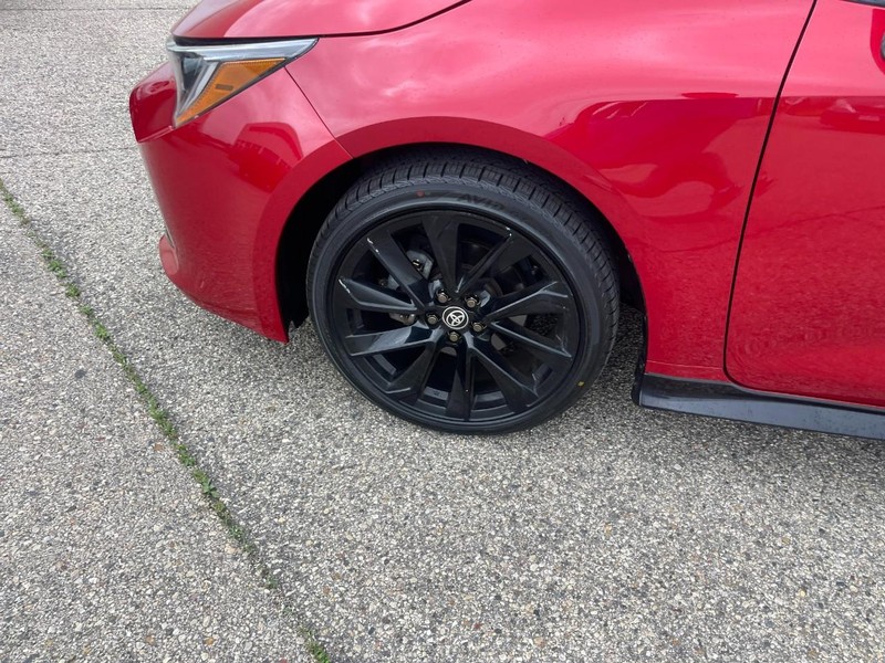 Toyota Corolla Hatchback Vehicle Image 06