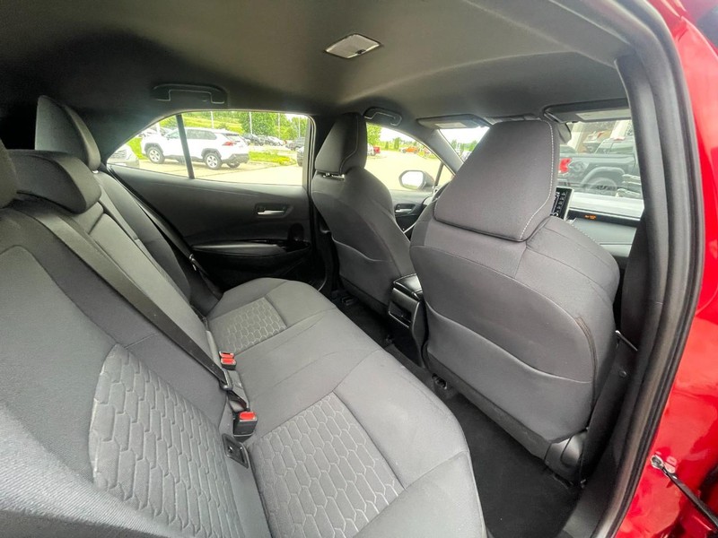 Toyota Corolla Hatchback Vehicle Image 13