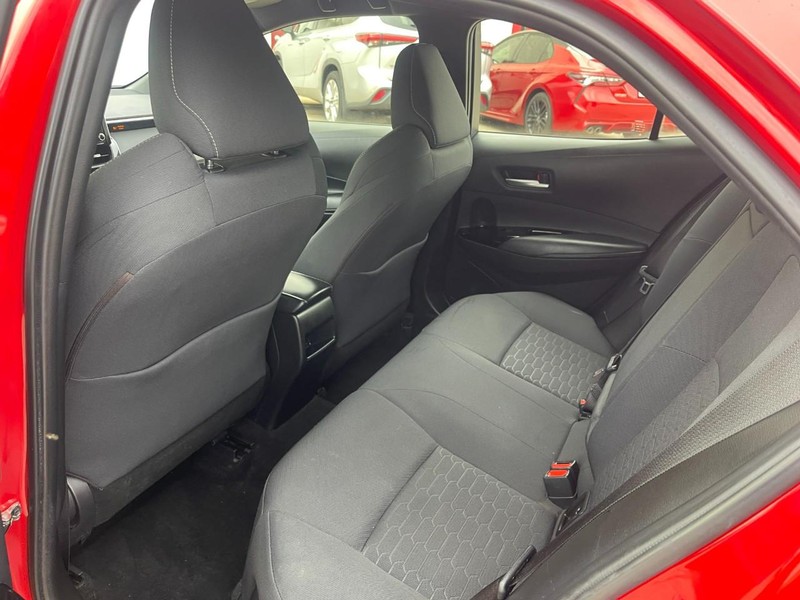 Toyota Corolla Hatchback Vehicle Image 16