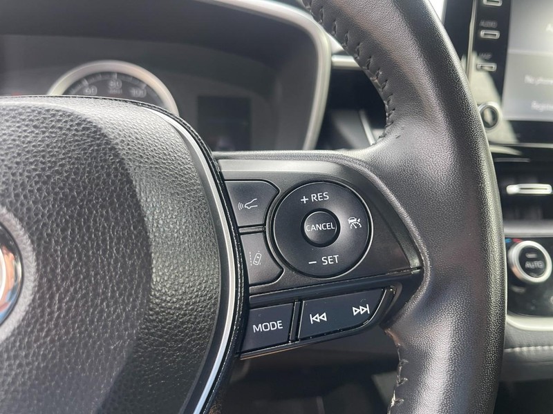 Toyota Corolla Hatchback Vehicle Image 23