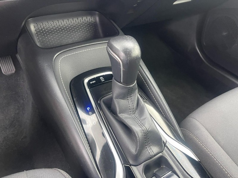 Toyota Corolla Hatchback Vehicle Image 26