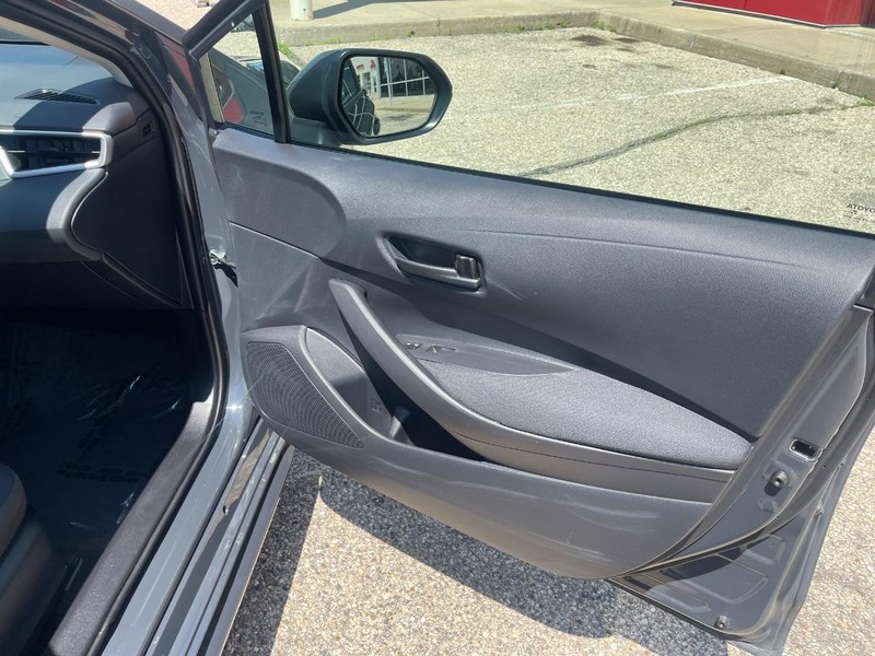 Toyota Corolla Vehicle Image 11