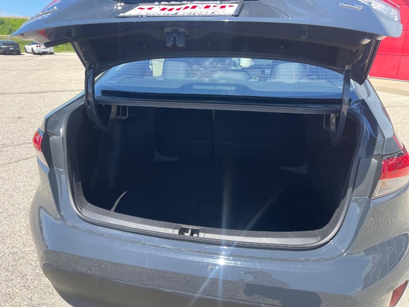 Toyota Corolla Vehicle Image 13