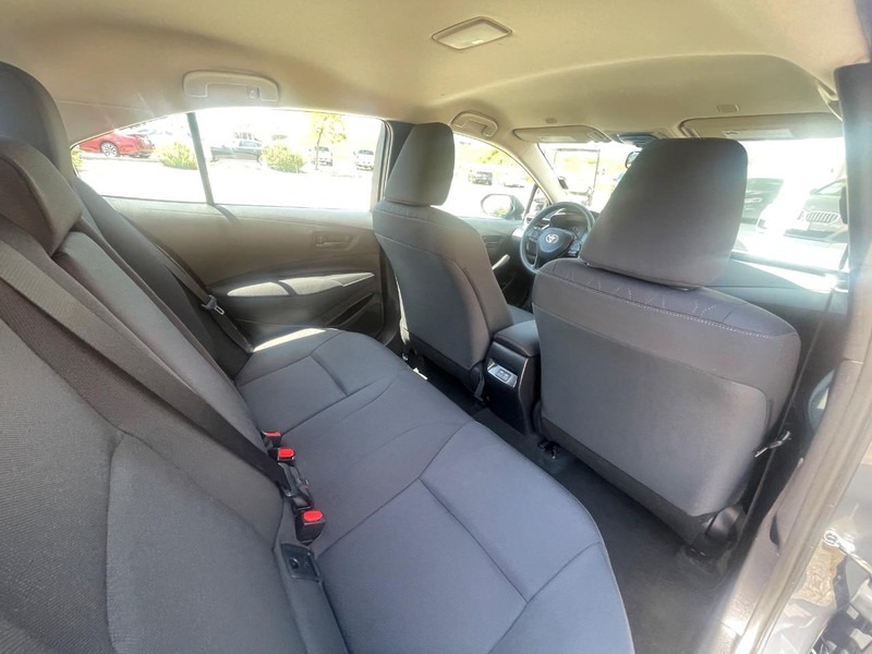 Toyota Corolla Vehicle Image 15