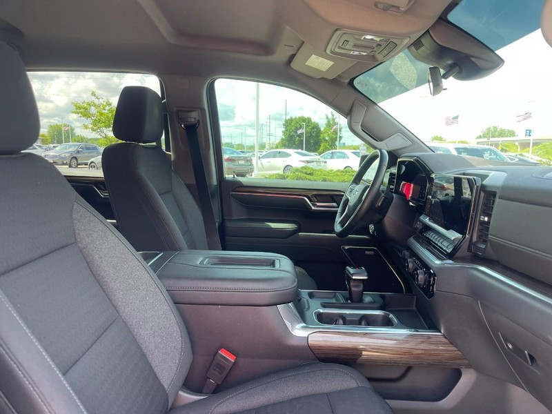 Chevrolet Silverado 1500 Vehicle Image 11
