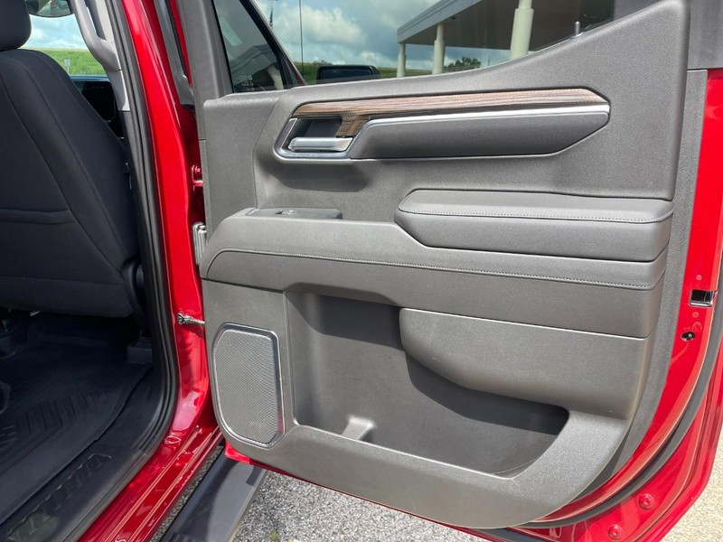 Chevrolet Silverado 1500 Vehicle Image 15
