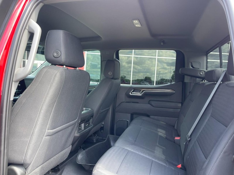 Chevrolet Silverado 1500 Vehicle Image 16