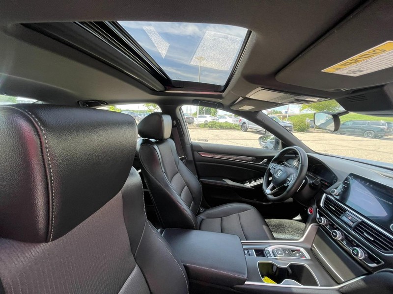 Honda Accord Sedan Vehicle Image 10
