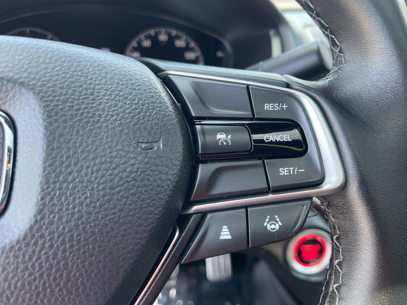 Honda Accord Sedan Vehicle Image 25
