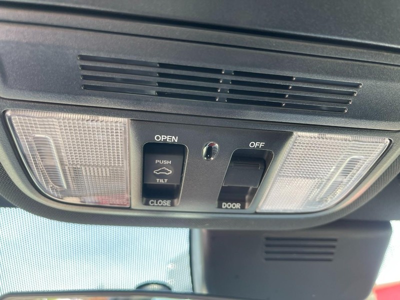 Honda Accord Sedan Vehicle Image 31