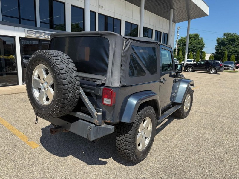 Jeep Wrangler Vehicle Image 05