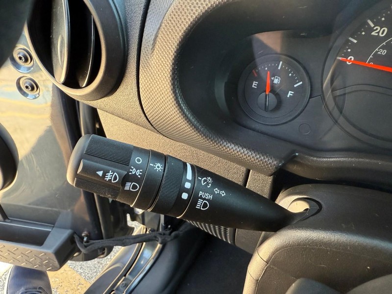 Jeep Wrangler Vehicle Image 15