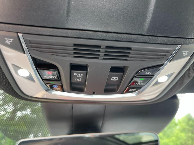 Acura RDX Vehicle Image 35