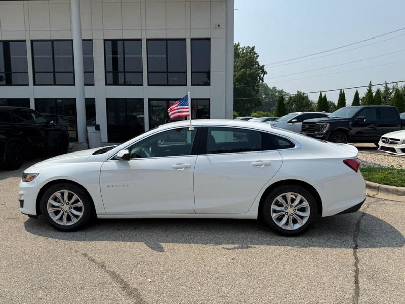 Chevrolet Malibu Vehicle Image 08