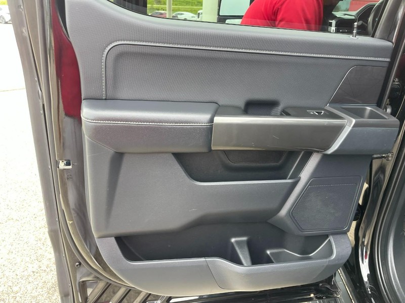 Ford F-150 Vehicle Image 17
