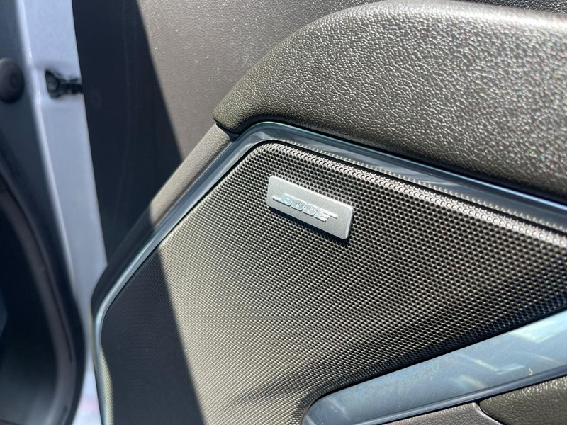 GMC Sierra 1500 Vehicle Image 15
