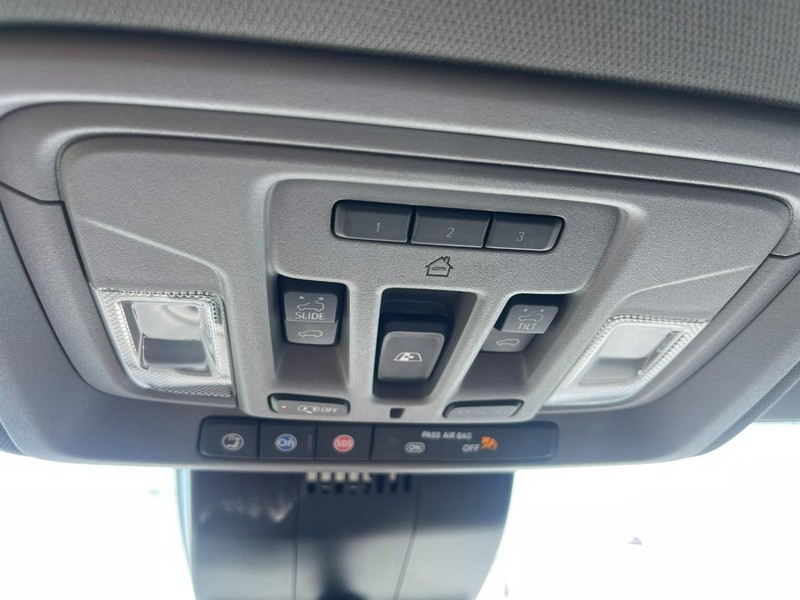 GMC Sierra 1500 Vehicle Image 37