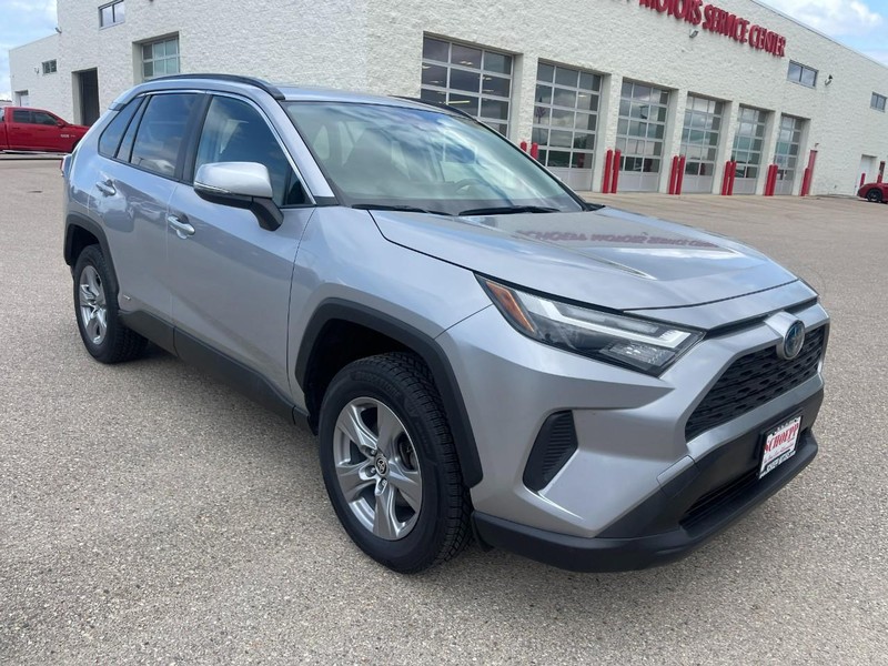 Toyota RAV4 Hybrid Vehicle Image 02