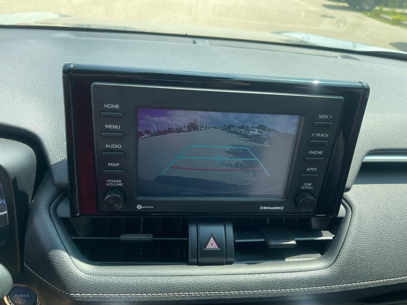Toyota RAV4 Hybrid Vehicle Image 21