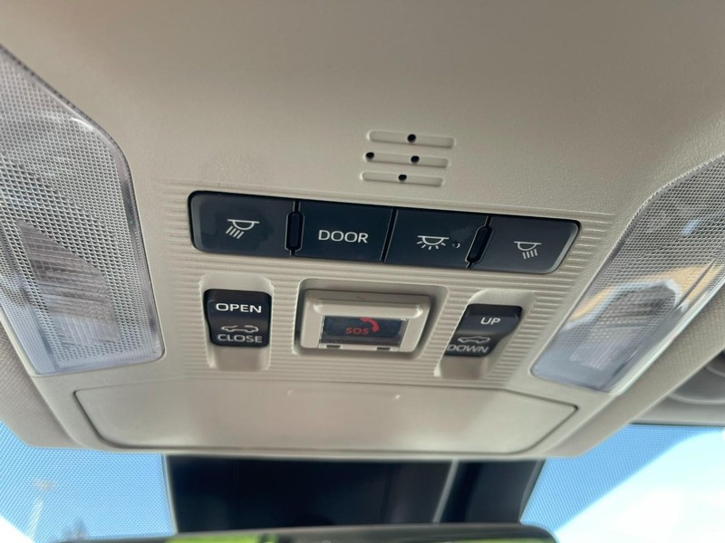 Toyota RAV4 Hybrid Vehicle Image 37