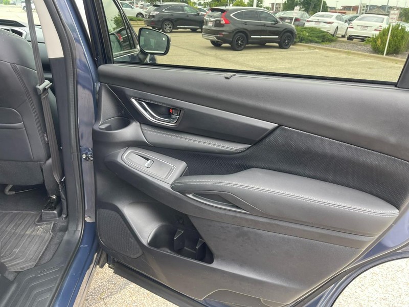 Subaru Ascent Vehicle Image 16