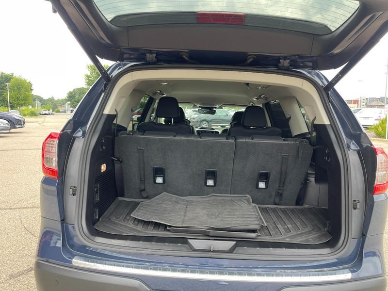 Subaru Ascent Vehicle Image 18
