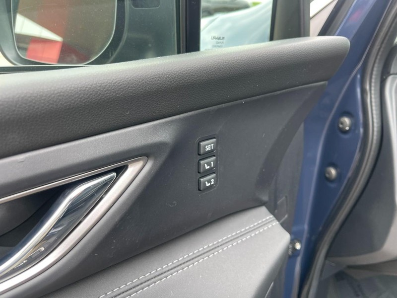 Subaru Ascent Vehicle Image 25