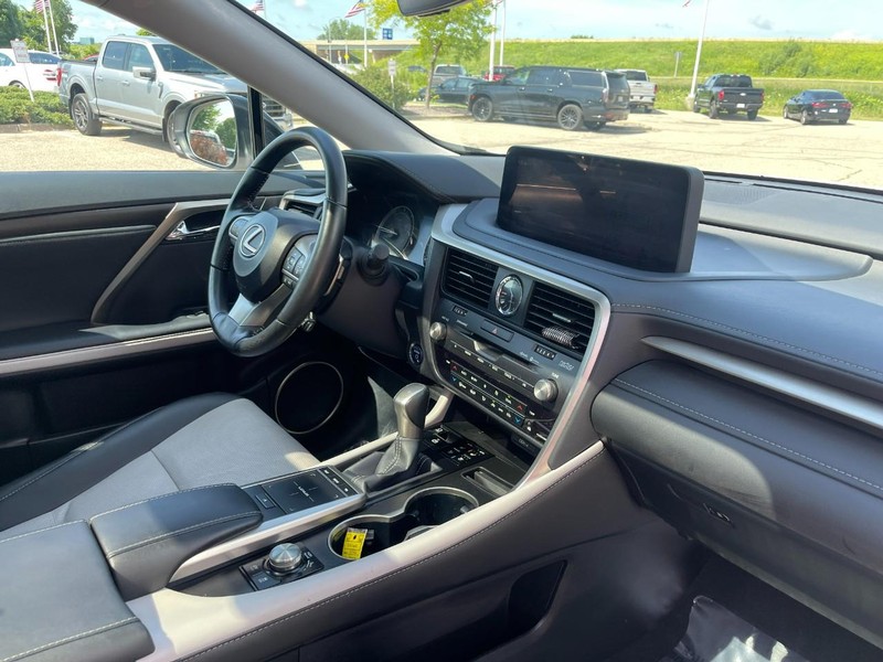 Lexus RX Vehicle Image 09
