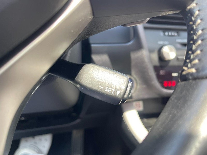 Lexus RX Vehicle Image 37