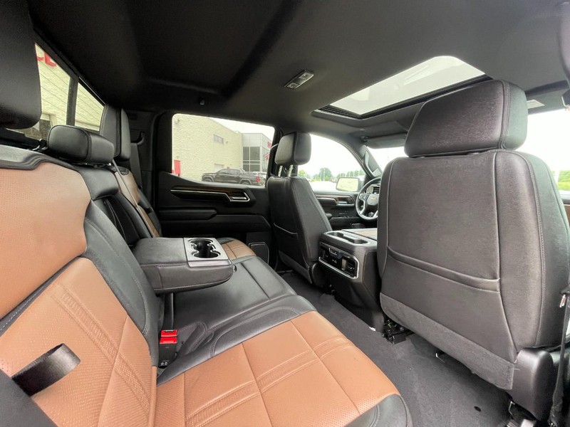 Chevrolet Silverado 1500 Vehicle Image 18
