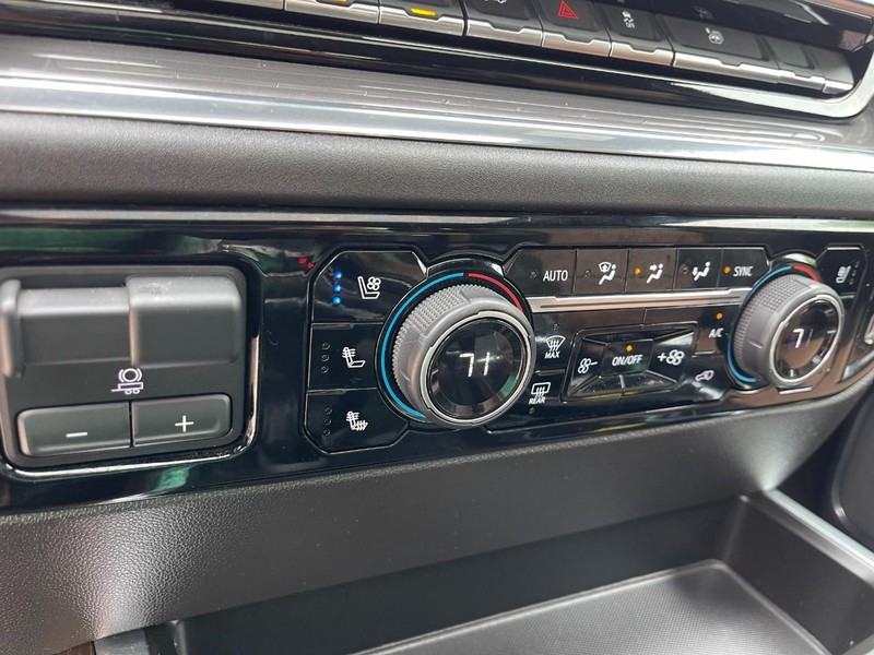 Chevrolet Silverado 1500 Vehicle Image 36
