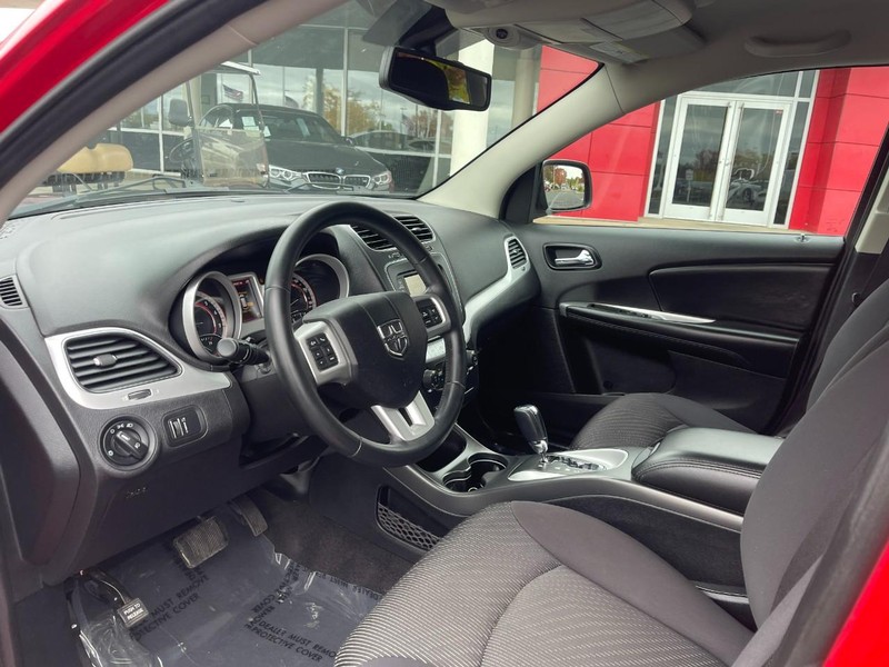 Dodge Journey Vehicle Image 09