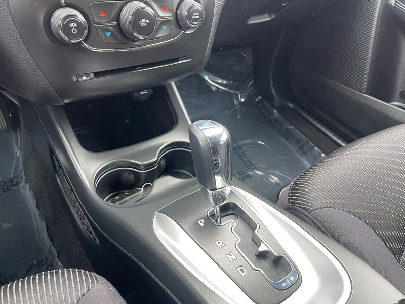 Dodge Journey Vehicle Image 22